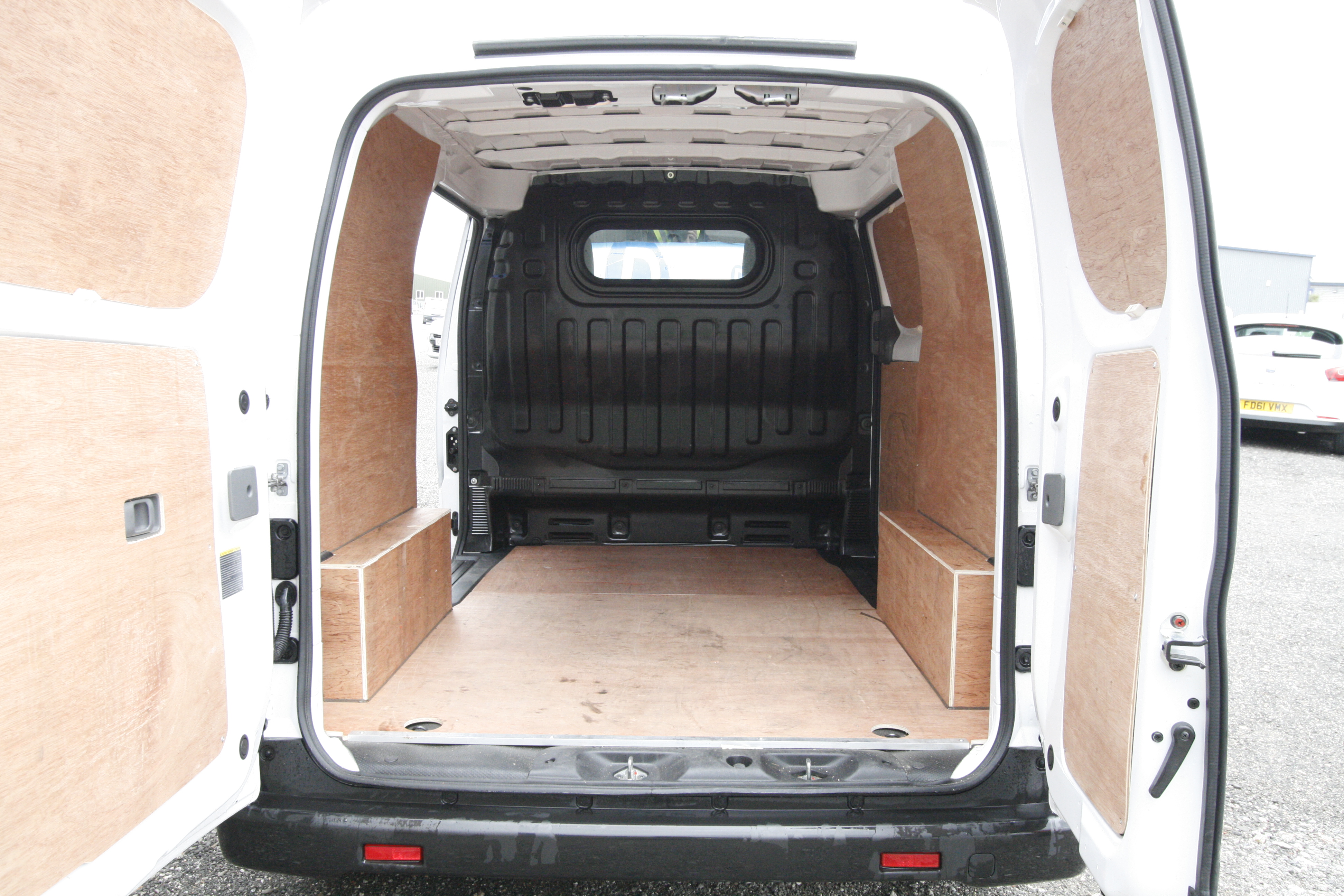 nissan nv200 vans